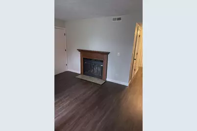 2006 Tracy Drive #1, Bloomington, IL 61704 - Photo 4