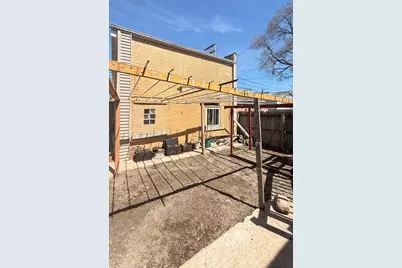 2728 W 39th Place, Chicago, IL 60632 - Photo 10