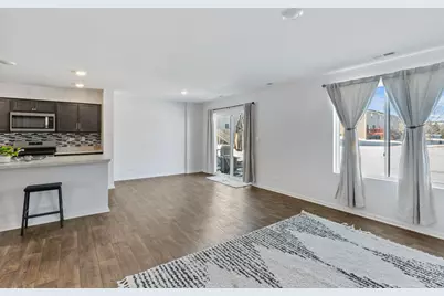 1150 Amber Drive, Cary, IL 60013 - Photo 10