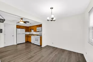 12 Aberdeen Ct, Schaumburg, IL 60194 - Photo 8