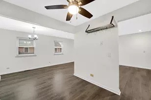 12 Aberdeen Ct, Schaumburg, IL 60194 - Photo 10