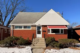 326 Clyde Ave, Calumet City, IL 60409 - Photo 1