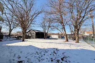 326 Clyde Ave, Calumet City, IL 60409 - Photo 16