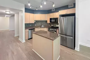 720 W Randolph St, Chicago, IL 60661 - Photo 18