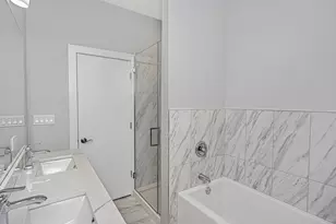 7237 S Exchange Ave, Chicago, IL 60649 - Photo 18