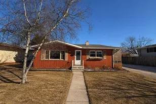 2852 189th St, Lansing, IL 60438 - Photo 2