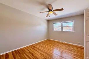 2852 189th St, Lansing, IL 60438 - Photo 6