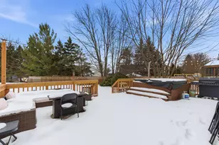 2001 Madison Ave, Gurnee, IL 60031 - Photo 30