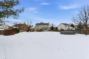 2001 Madison Ave, Gurnee, IL 60031 - Photo 32