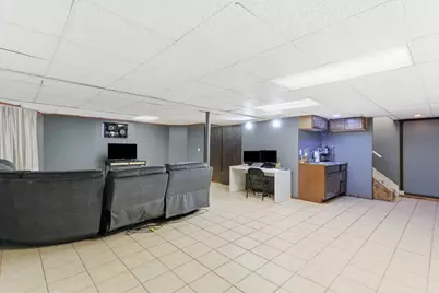 2001 Madison Avenue, Gurnee, IL 60031 - Photo 28