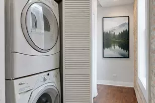 1711 N Maplewood Ave, Chicago, IL 60647 - Photo 10