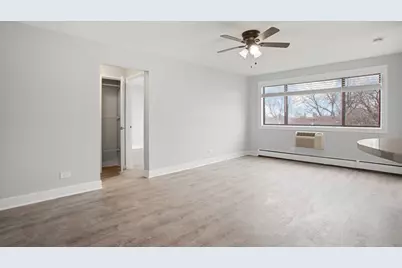 6826 N Ridge Boulevard #406, Chicago, IL 60645 - Photo 6