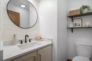 107 E Winchester Rd, Libertyville, IL 60048 - Photo 8