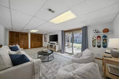 107 E Winchester Road, Libertyville, IL 60048 - Photo 20