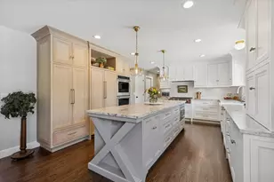 857 S Euclid Ave, Elmhurst, IL 60126 - Photo 10