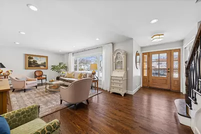 857 S Euclid Avenue, Elmhurst, IL 60126 - Photo 4