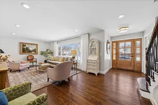 857 S Euclid Ave, Elmhurst, IL 60126 - Photo 4