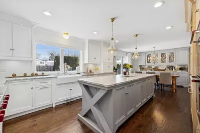 857 S Euclid Avenue, Elmhurst, IL 60126 - Photo 8