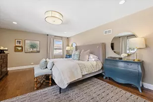 857 S Euclid Ave, Elmhurst, IL 60126 - Photo 18