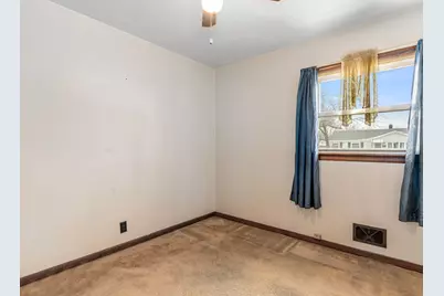 8736 S 51st Avenue, Oak Lawn, IL 60453 - Photo 14