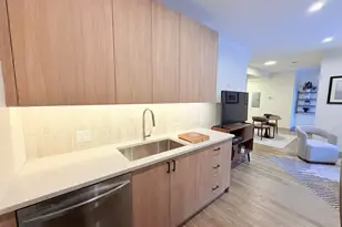 1335 W Estes Ave, Chicago, IL 60626 - Photo 14