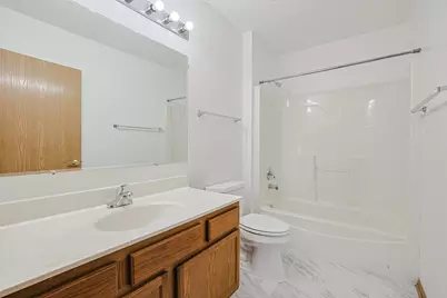 881 N Swift Road #206, Addison, IL 60101 - Photo 16