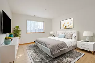 881 N Swift Rd, Addison, IL 60101 - Photo 16