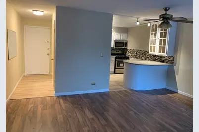 5000 Carriageway Drive #315, Rolling Meadows, IL 60008 - Photo 2