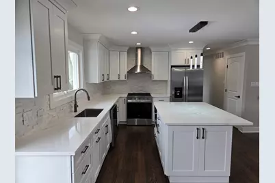 1570 Jefferson Road, Hoffman Estates, IL 60169 - Photo 4