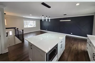 1570 Jefferson Road, Hoffman Estates, IL 60169 - Photo 6