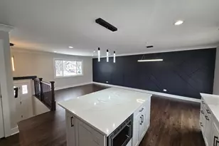 1570 Jefferson Rd, Hoffman Estates, IL 60169 - Photo 6