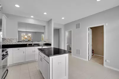 222 W Hyde Street, Arlington Heights, IL 60005 - Photo 20