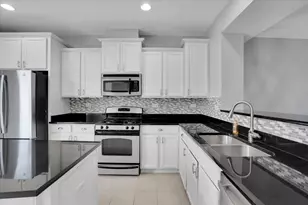 222 W Hyde St, Arlington Heights, IL 60005 - Photo 22