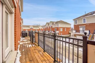 222 W Hyde St, Arlington Heights, IL 60005 - Photo 4