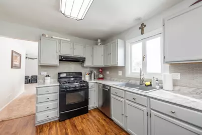 150 Old Darby Lane, Winthrop Harbor, IL 60096 - Photo 18