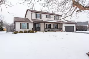150 Old Darby Ln, Winthrop Harbor, IL 60096 - Photo 2
