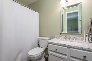 150 Old Darby Ln, Winthrop Harbor, IL 60096 - Photo 30