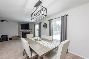 150 Old Darby Ln, Winthrop Harbor, IL 60096 - Photo 16