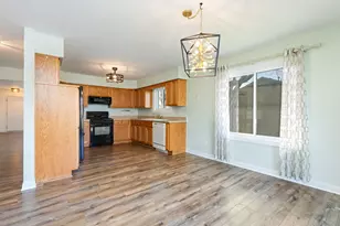 821 Wyndstone Dr, Elwood, IL 60421 - Photo 10