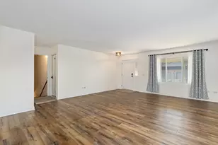 821 Wyndstone Dr, Elwood, IL 60421 - Photo 8