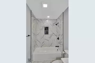 702 S Lincoln Avenue, Kankakee, IL 60901 - Photo 16