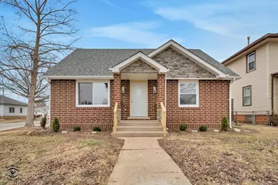 702 S Lincoln Avenue, Kankakee, IL 60901 - Photo 1
