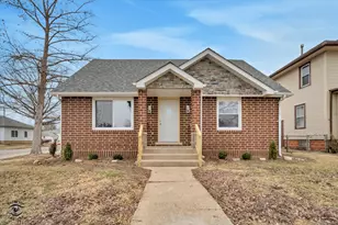 702 S Lincoln Ave, Kankakee, IL 60901 - Photo 1