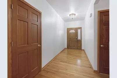 609 Prairieview Parkway, Hampshire, IL 60140 - Photo 4