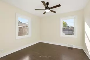 10132 S Turner Ave, Evergreen Park, IL 60805 - Photo 12
