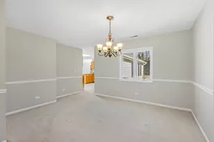 2S671 Arrowhead Dr, Wheaton, IL 60189 - Photo 14