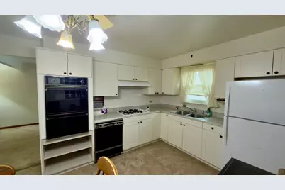 704 Tana Lane, Joliet, IL 60435 - Photo 10