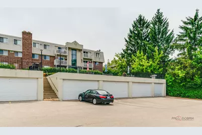 155 E Mill Street #8, Wauconda, IL 60084 - Photo 4