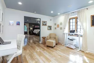 39 Mockingbird Ln, Oak Brook, IL 60523 - Photo 20