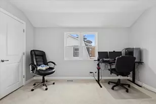 5646 N Menard Ave, Chicago, IL 60646 - Photo 14